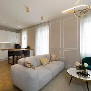  Apartment Melius