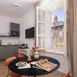  Apartment Piac Luxury